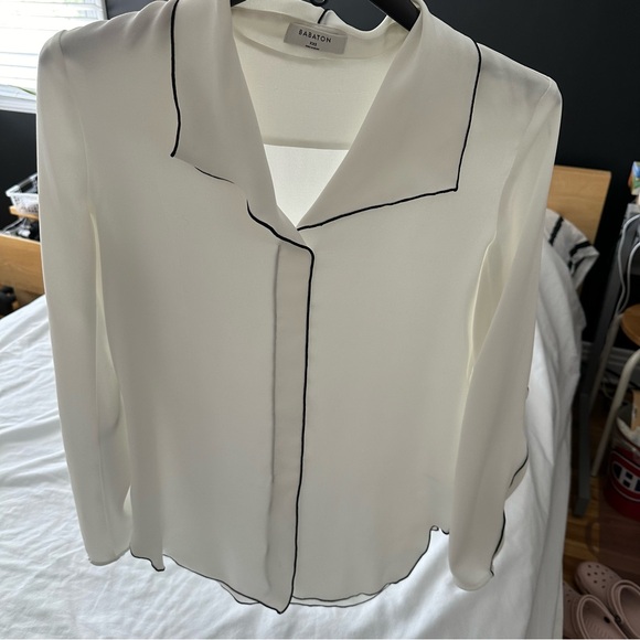 Aritzia Babaton Rena Blouse - Picture 2 of 8